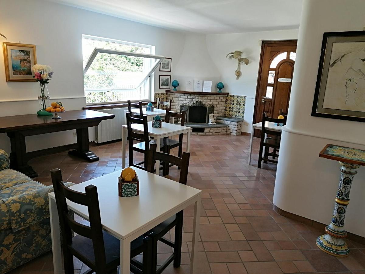 B&B Villa Teresa Sorrento Exteriör bild