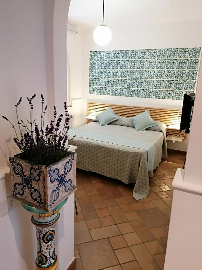 B&B Villa Teresa Sorrento Exteriör bild