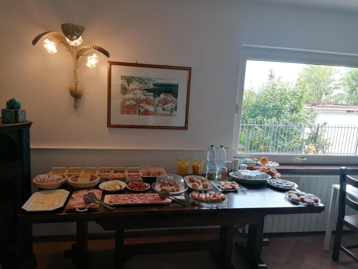 B&B Villa Teresa Sorrento Exteriör bild