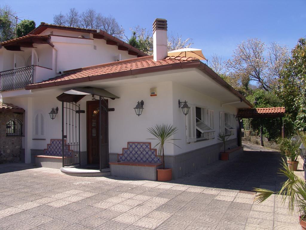 B&B Villa Teresa Sorrento Exteriör bild