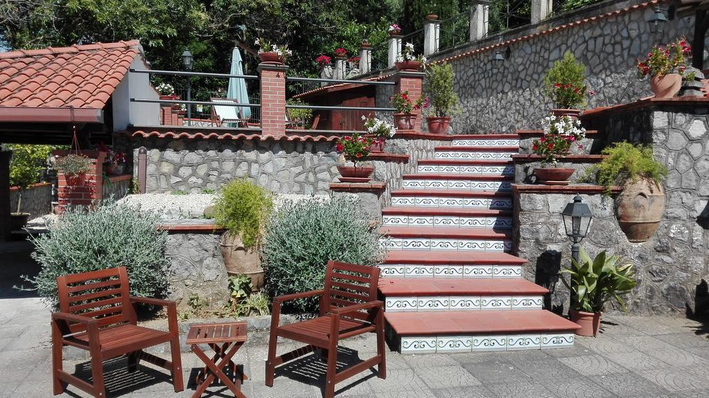 B&B Villa Teresa Sorrento Exteriör bild