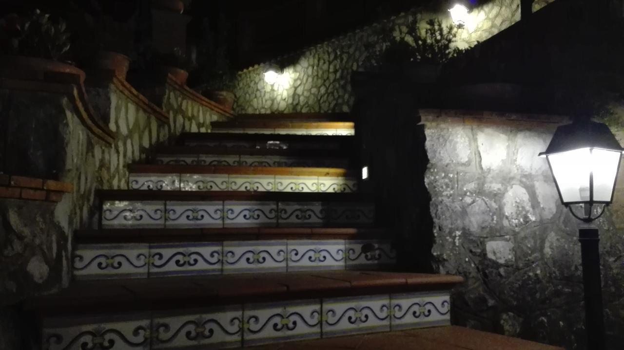 B&B Villa Teresa Sorrento Exteriör bild